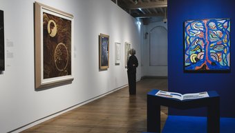 Zaalfoto blauw - foto Yohannes Henriksson
