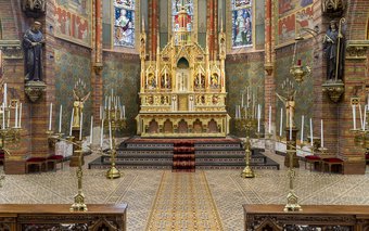 Oudewater, Neo-gotisch interieur