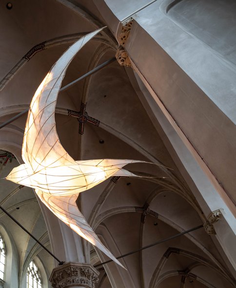 Lichtsculptuur Zwaluw - Verhalen van licht 2022