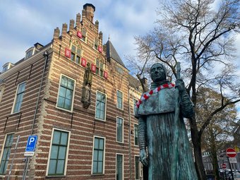 adrianus, beeld bij paushuize